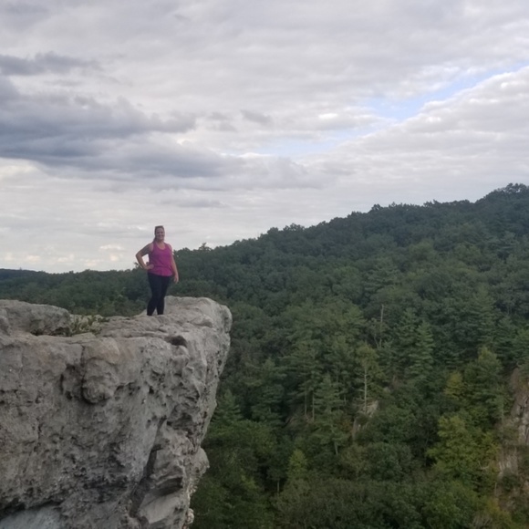 Meet your Posher, Sarah - Picture 1 of 1